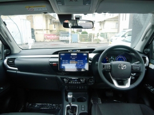 ハイラックスハイラックス　Ｚ　電動ステップ