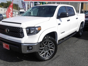タンドラクルーマックス　４ＷＤ