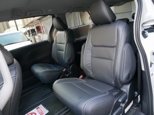 シエナ新車　SEプリファード　4WD　BIG-X9型ナビ
