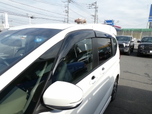 買取・下取り直販車買取直販車　フリード＋　ハイブリッド　