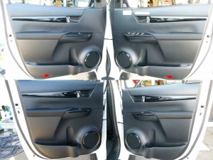 ハイラックス新車コンプリートハイラックスロッコ　特別仕様車　