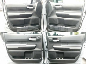 タンドラＳＲ5　ＴＳＳ-Ｐ　ＬＥＥＲ７００トノカバー