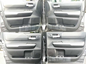 タンドラＳＲ5　ＴＳＳ-Ｐ　ＬＥＥＲ７００トノカバー