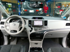 シエナ新車並行　1オーナー