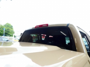 タンドラ新車並行　リフトＵＰ