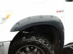 タンドラ新車並行　リフトＵＰ