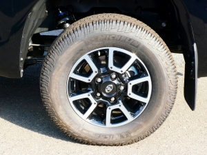 タンドラ2020年タンドラ　クルーマックス　SR5