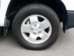 タンドラ新車並行　地デジナビ
