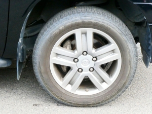 タンドラ新車並行　サンルーフ　レッドロックレザー