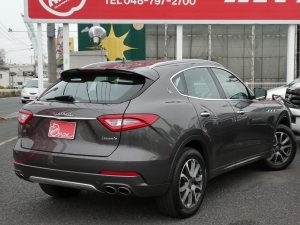 買取・下取り直販車マセラティ　レヴァンテ　ディーゼル