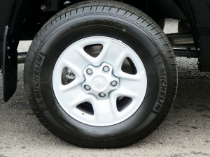 タンドラ新車　２０２０　タンドラ　４WD　　クルーマックス　ＳＲ５　ＢＫ