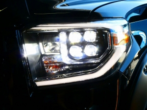 タンドラ2020年タンドラ　クルーマックス　SR5