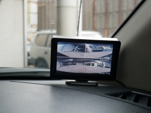 タンドラ新車並行