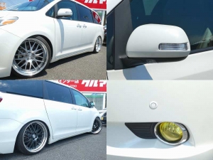 シエナ新車並行　サンルーフ　地デジナビ