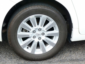 シエナ新車並行　リミテッド　モニター　ナビ