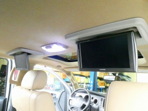 セコイア新車並行　1オーナー　サンルーフ　ナビ　ETC