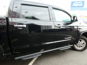 タンドラクルーマックス　SR5　Ｖ８