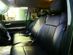 タンドラクルーマックス　SR5　Ｖ８