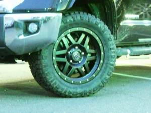 タンドラクルーマックス　SR5　Ｖ８