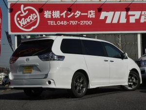 シエナ新車シエナSE　