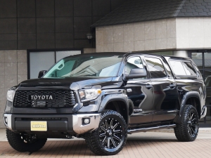 タンドラ新車　SR5　クルーマックス　LEERシェル