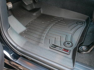 タンドラ新車　SR5　クルーマックス　LEERシェル