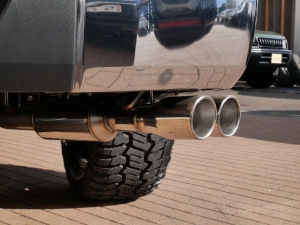タンドラ新車　SR5　クルーマックス　LEERシェル