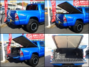 タコマ新車並行　４ＷＤ　ダブルキャブ　トノカバー　ナビ