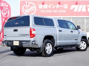 タンドラ2021年　新車　セメントグレー