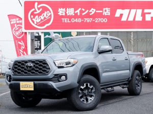 タコマ2021年　新車　セメントグレー