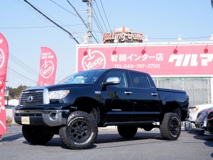 タンドラ新車並行　タンドラ　６インチＵＰ　２０インチＡＷ