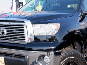 タンドラ新車並行　タンドラ　６インチＵＰ　２０インチＡＷ