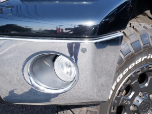 タンドラ新車並行　タンドラ　６インチＵＰ　２０インチＡＷ