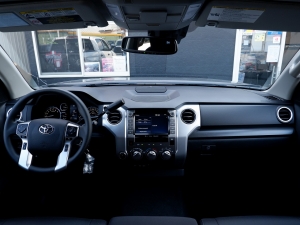 タンドラ新車　２０２１　タンドラ　４WD　　クルーマックス　ＳＲ５　