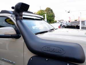 タコマタコマ　４ＷＤ　ダブルキャブ　ＴＲＤオフロード