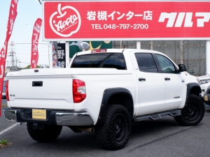 タンドラ新車並行　タンドラ　4ＷＤ　クルーマックス　SR5