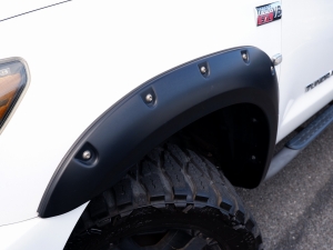 タンドラ新車並行　タンドラ　クルーマックス　リフトアップ　customコンプリート
