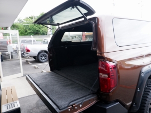 タンドラ新車並行　タンドラ　4ＷＤ　クルーマックス　1794ＥＤ　Ｖ８