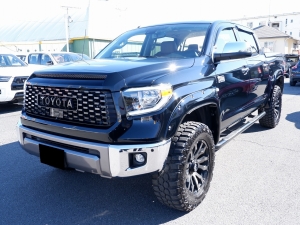 タンドラ新車並行　タンドラ　4ＷＤ　クルーマックス　1794ＥＤ　Ｖ８