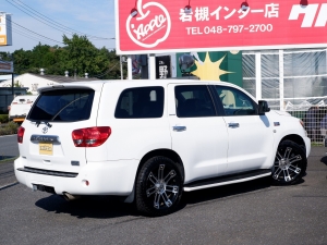 セコイア新車並行セコイア　4WD　リミテッド