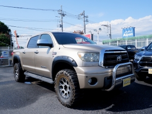 タンドラ実走行　タンドラ　TRDオフロード　レッドロックレザー