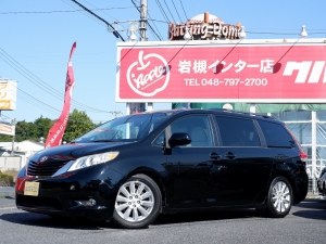 シエナシエナ　LE　新車並行純正18インチＡＷ　カスタムレザーシート