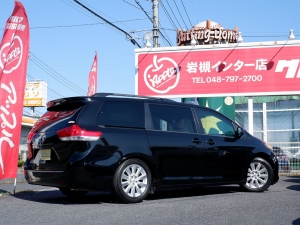 シエナシエナ　LE　新車並行純正18インチＡＷ　カスタムレザーシート