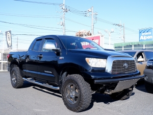 タンドラタンドラ４ＷＤ  ダブルキャブ　Ｖ８