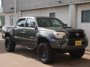 タコマタコマ　4WD　ダブルキャブ