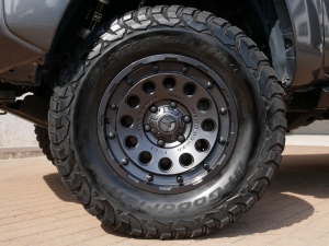 タコマタコマ　4WD　ダブルキャブ
