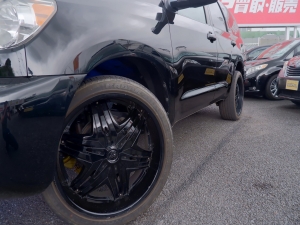 セコイア新車並行　セコイア　4WD　リミテッド
