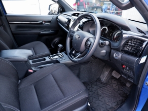 ハイラックスハイラックス　4WD　Ｚ　ブラックラリーエディション　1オーナー