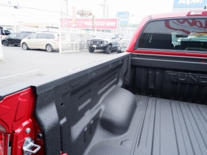 タンドラタンドラ　４ＷＤ　クルーマックス　SR5