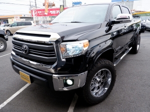 タンドラ新車並行　クルーマックス　SR5